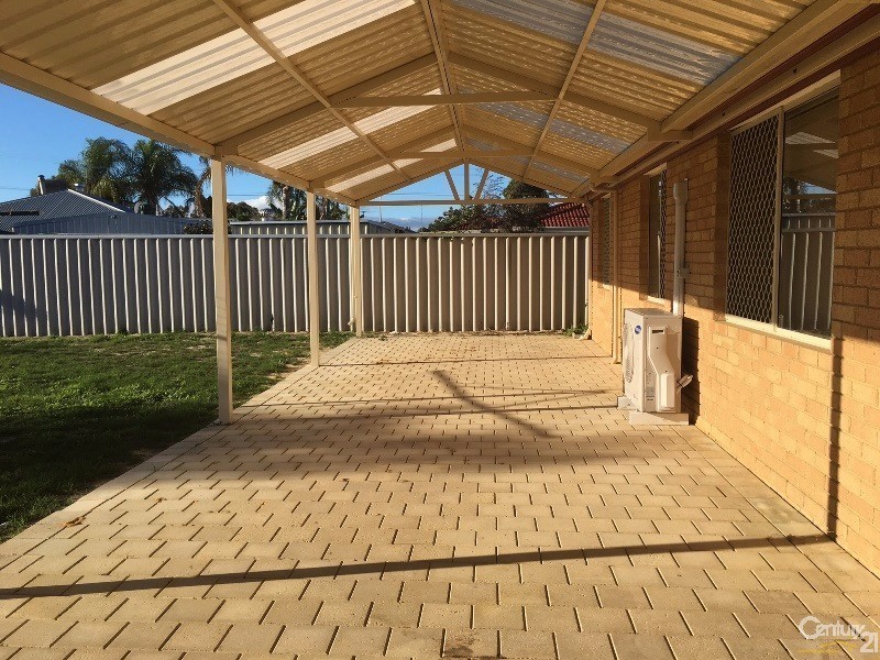 2 Throssell Court, Greenfields WA 6210