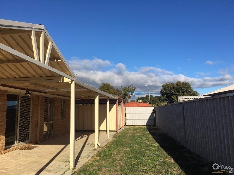 2 Throssell Court, Greenfields WA 6210