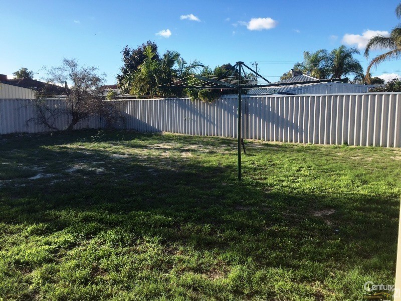 2 Throssell Court, Greenfields WA 6210