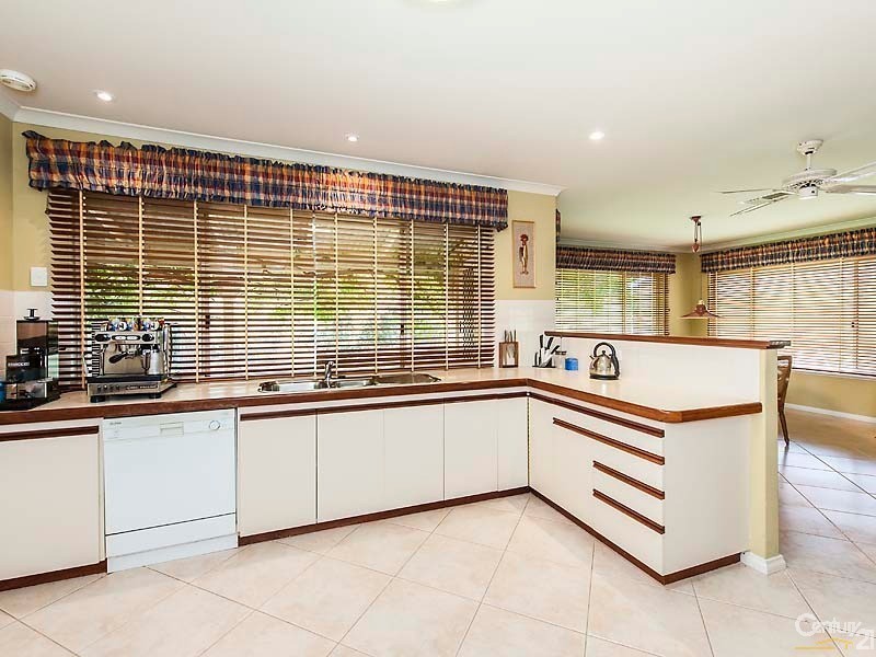 8  Honeytree Place, Falcon WA 6210