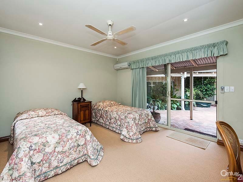 8  Honeytree Place, Falcon WA 6210