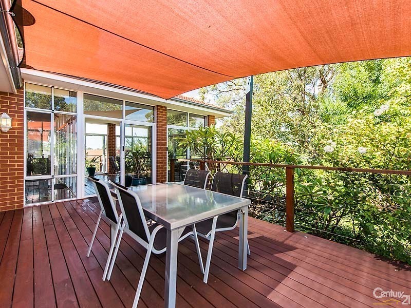 8 Nullewa Parkway, Lakelands WA 6180