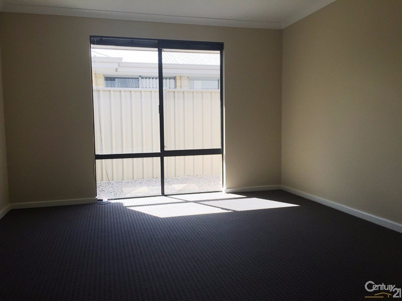 20 Gilroyd Way, Golden Bay WA 6174