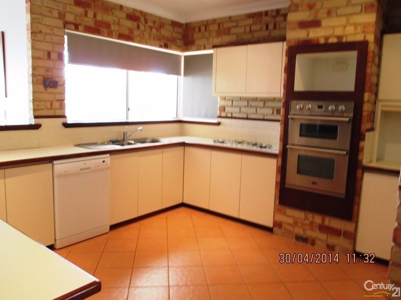 22 Leveque Loop, San Remo WA 6210