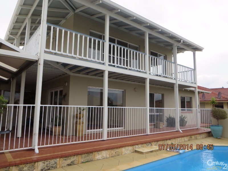 22 Leveque Loop, San Remo WA 6210