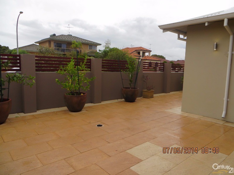 22 Leveque Loop, San Remo WA 6210