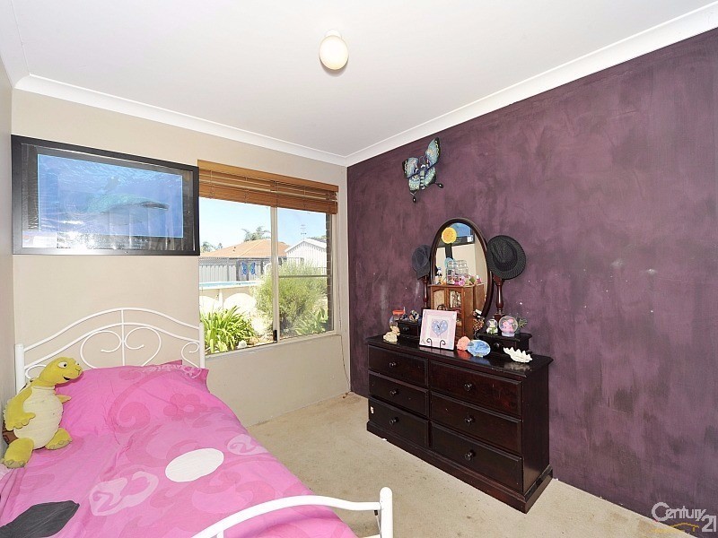 14 Satinash Retreat, Halls Head WA 6210