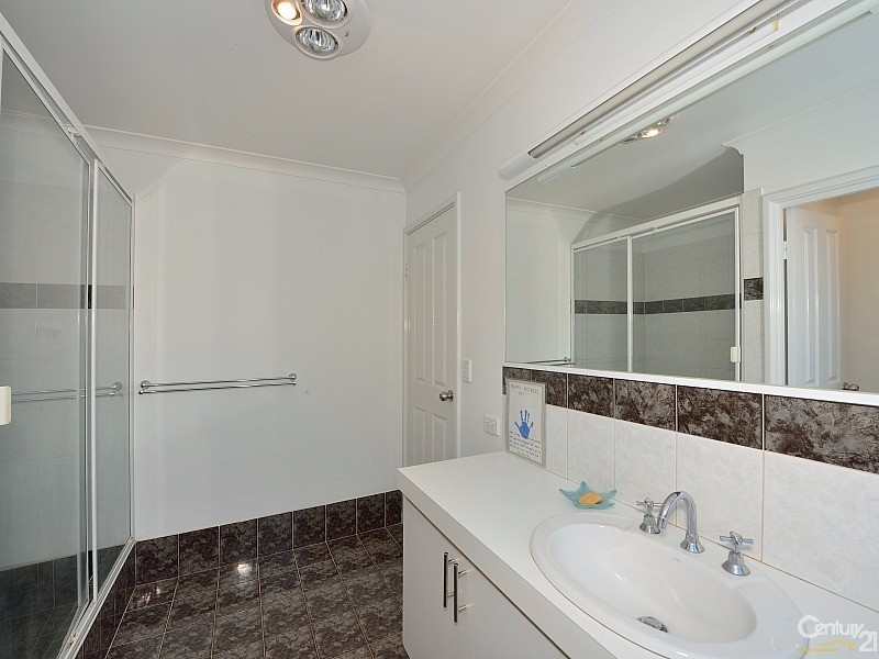 27 Peron Place, San Remo WA 6210