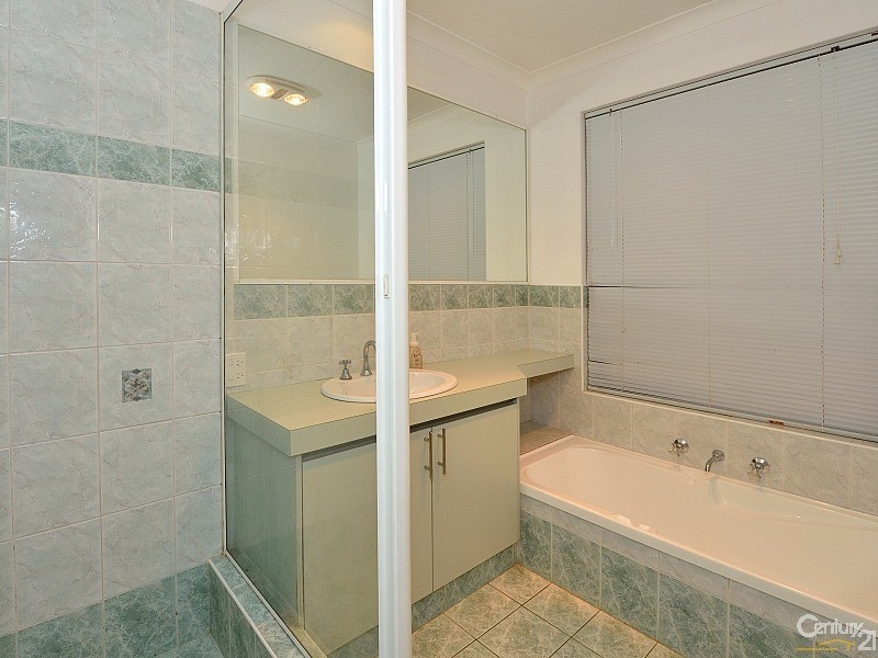 27 Peron Place, San Remo WA 6210