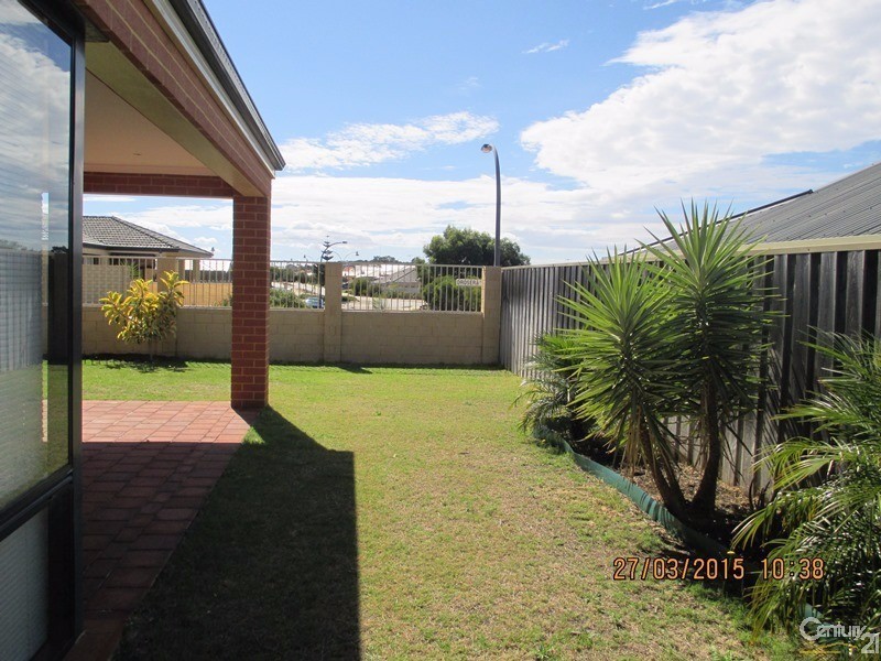 26 Adriana Way, Halls Head WA 6210