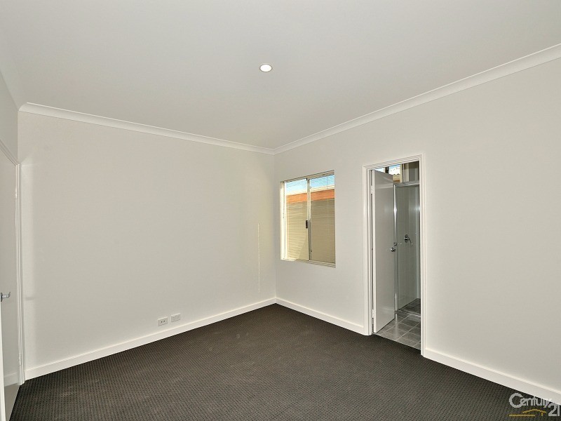 19/15 Kardan Loop, Falcon WA 6210