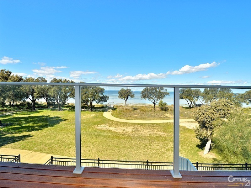 19/15 Kardan Loop, Falcon WA 6210