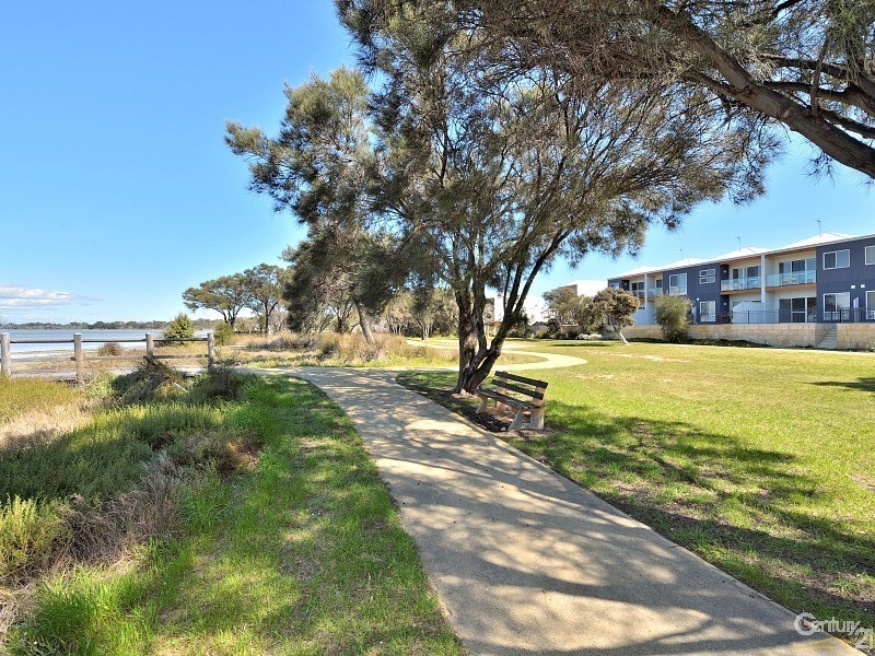 19/15 Kardan Loop, Falcon WA 6210