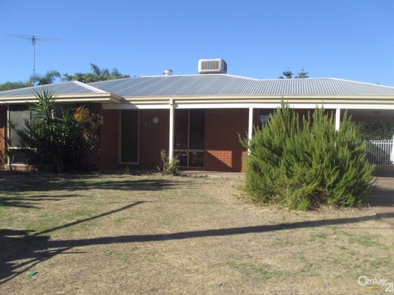 3 Feluga Court, Greenfields WA 6210