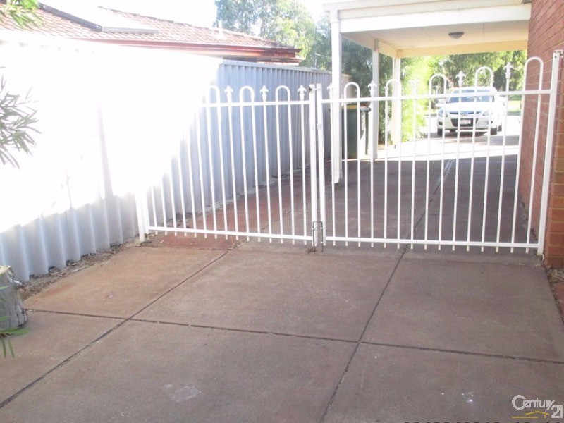 3 Feluga Court, Greenfields WA 6210