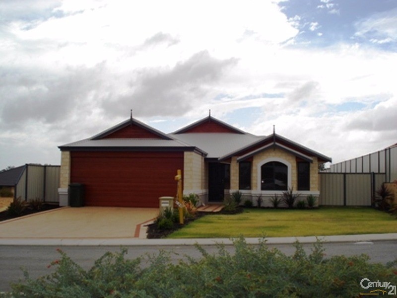 135 Meadow Springs Drive, Meadow Springs WA 6210