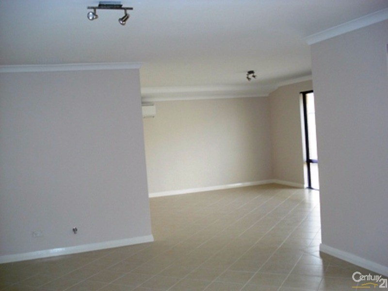 135 Meadow Springs Drive, Meadow Springs WA 6210