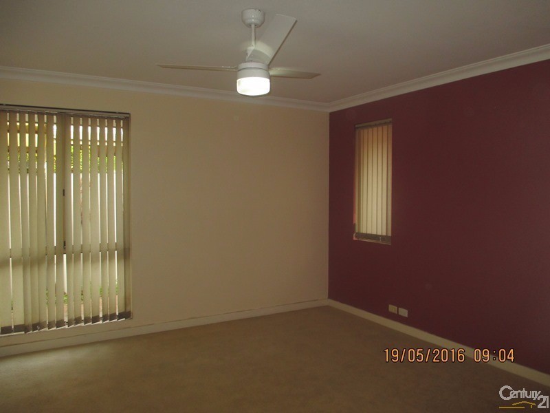 23 Hanson Way, Dudley Park WA 6210
