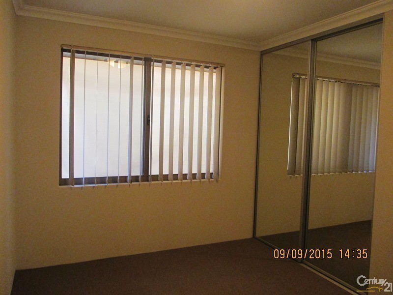 22 Wuralling Pass, Wannanup WA 6210