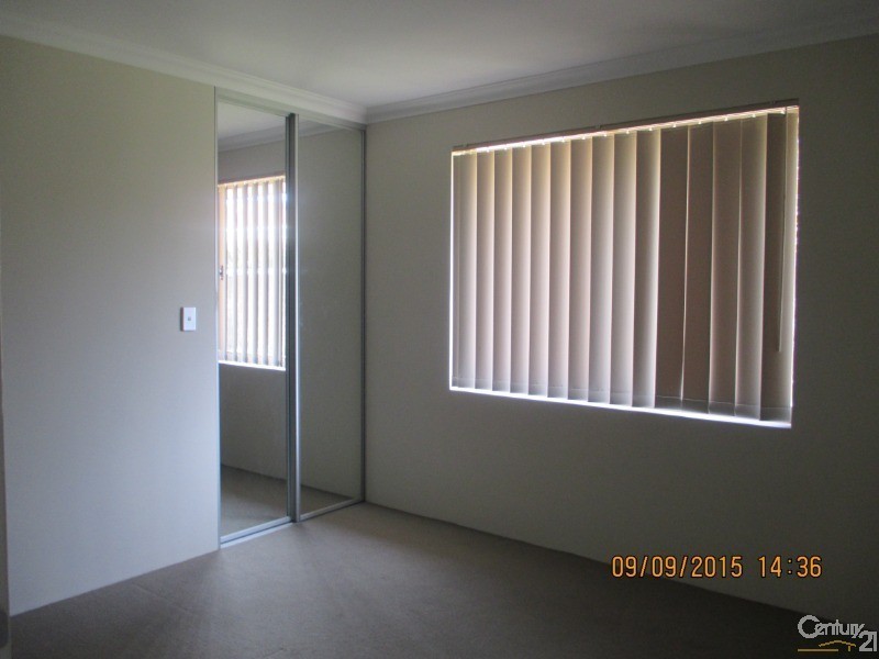 22 Wuralling Pass, Wannanup WA 6210