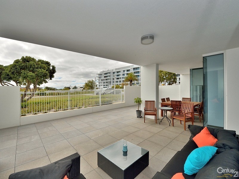 203/5 Marco Polo Drive, Mandurah WA 6210