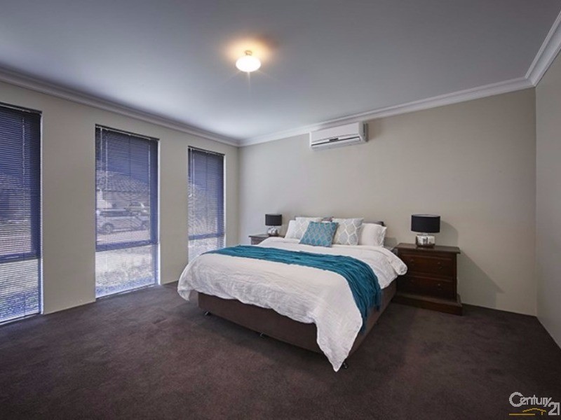 5 Karri Karri Pass, Lakelands WA 6180