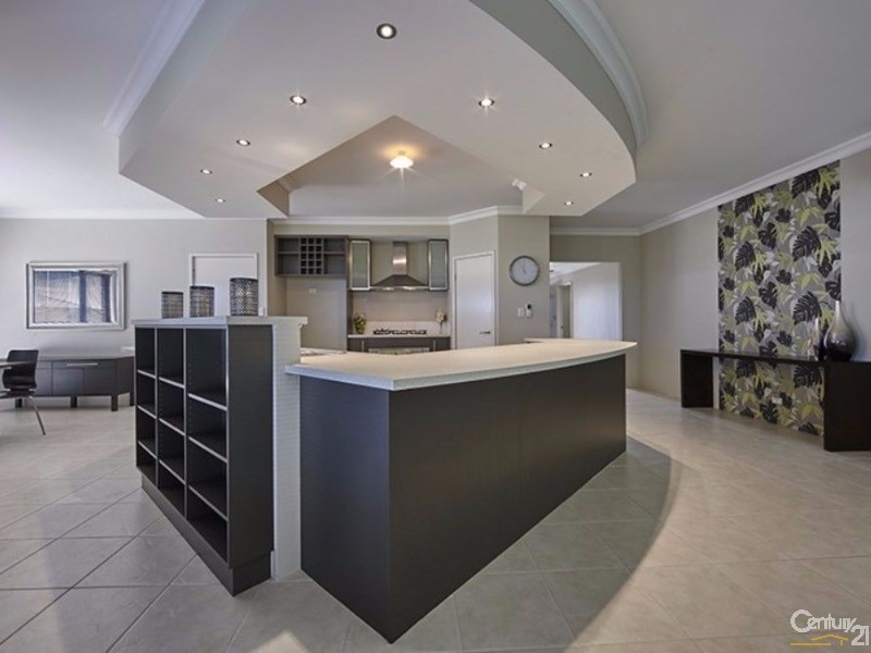 5 Karri Karri Pass, Lakelands WA 6180