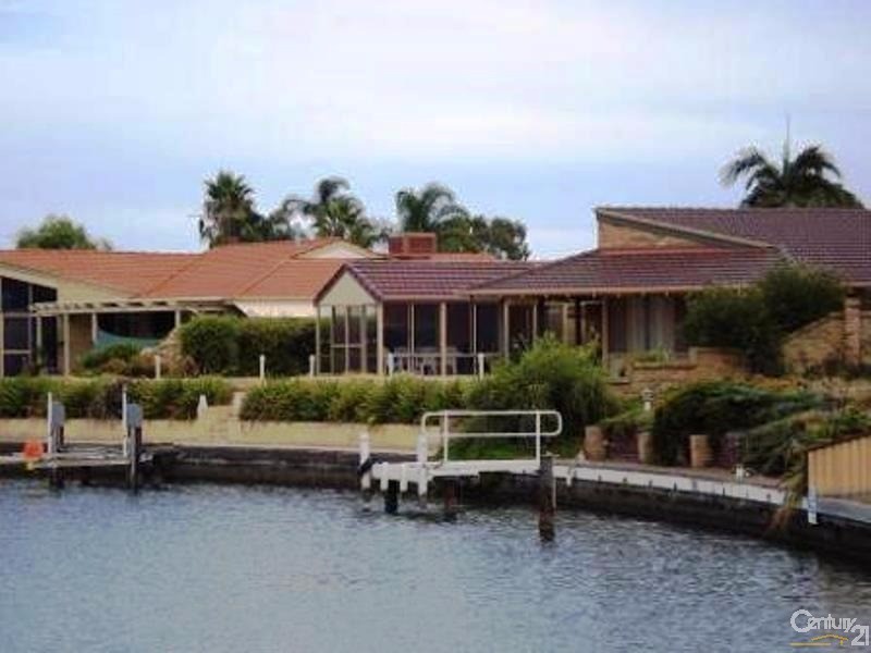 9 Blackwood Parade, Dudley Park WA 6210