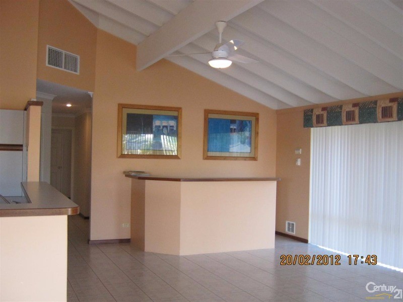 9 Blackwood Parade, Dudley Park WA 6210