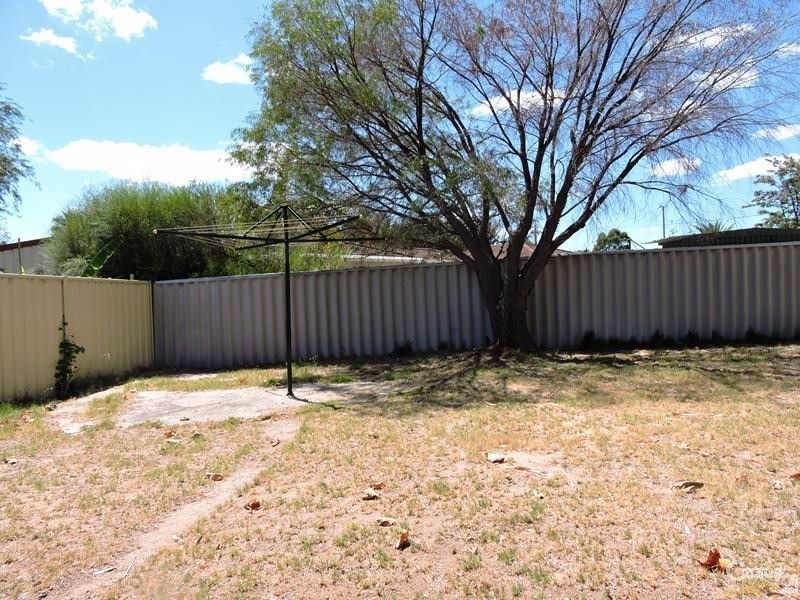 25 Gavarnie Way, Coodanup WA 6210