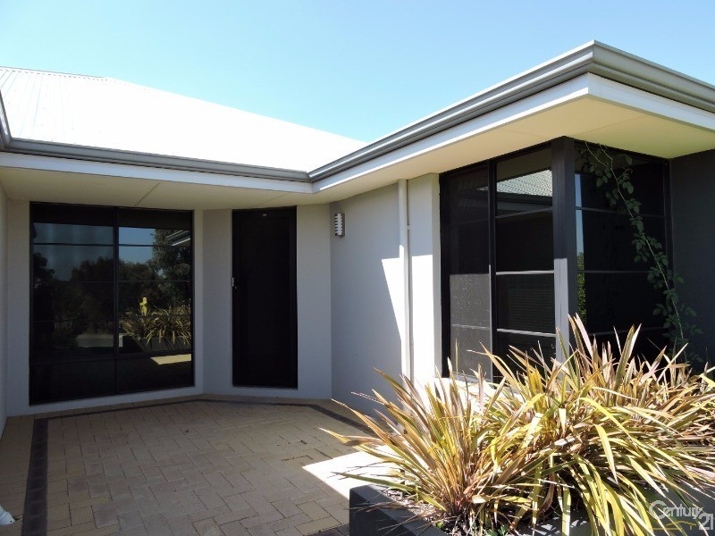 29 Yindana Boulevard, Lakelands WA 6180