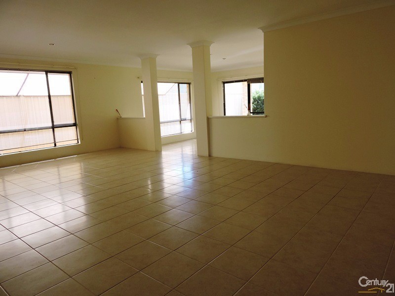 29 Yindana Boulevard, Lakelands WA 6180