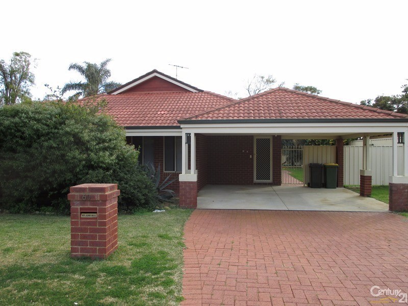 60 Oakmont Avenue, Meadow Springs WA 6210