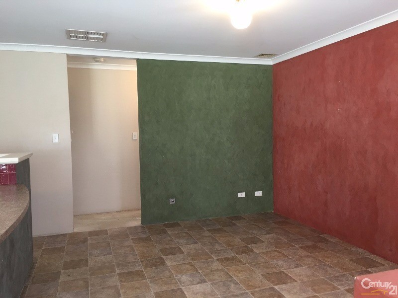 60 Oakmont Avenue, Meadow Springs WA 6210