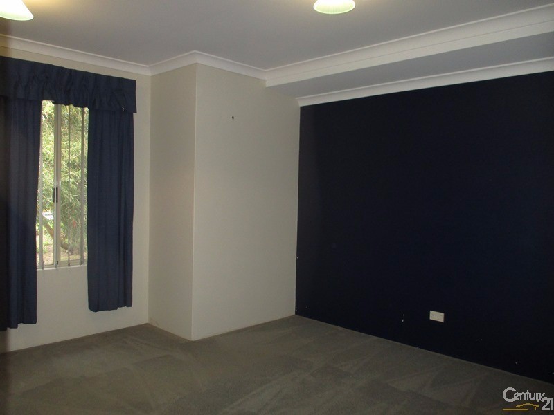 60 Oakmont Avenue, Meadow Springs WA 6210