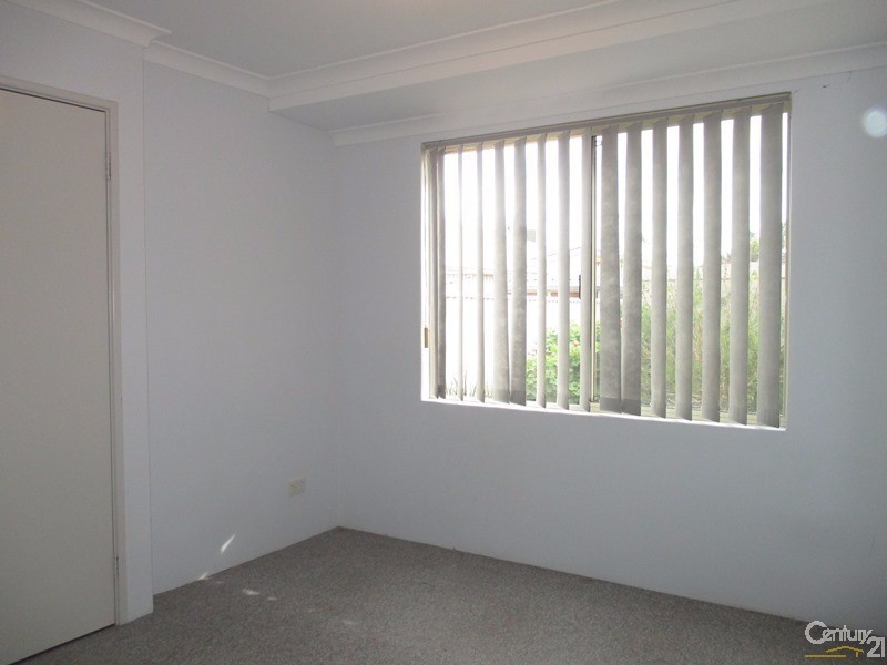 60 Oakmont Avenue, Meadow Springs WA 6210