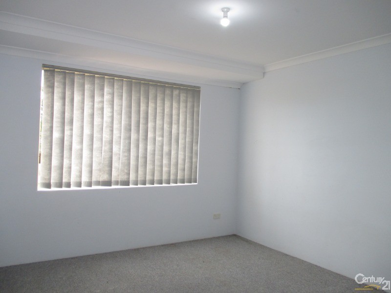 60 Oakmont Avenue, Meadow Springs WA 6210