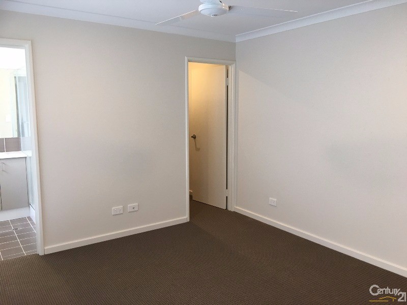 15 Tamarind Lane, Halls Head WA 6210