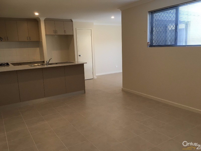 15 Tamarind Lane, Halls Head WA 6210