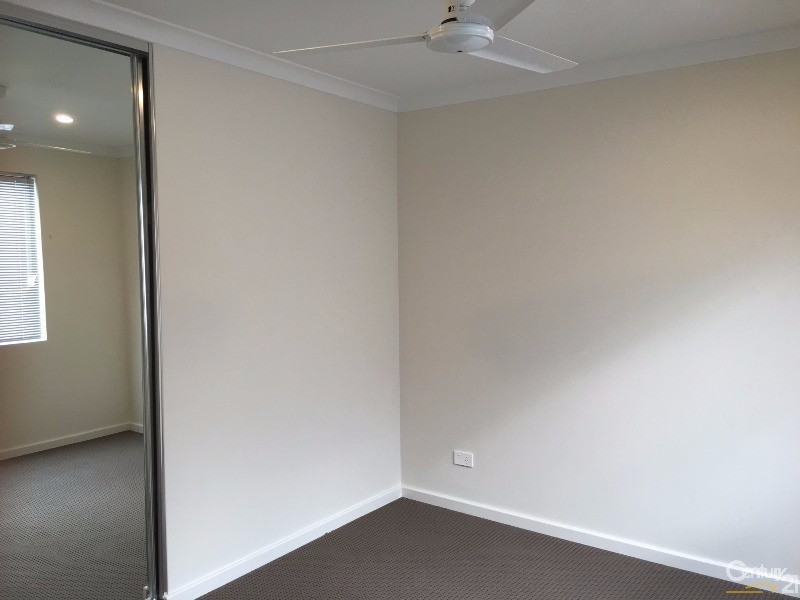 15 Tamarind Lane, Halls Head WA 6210