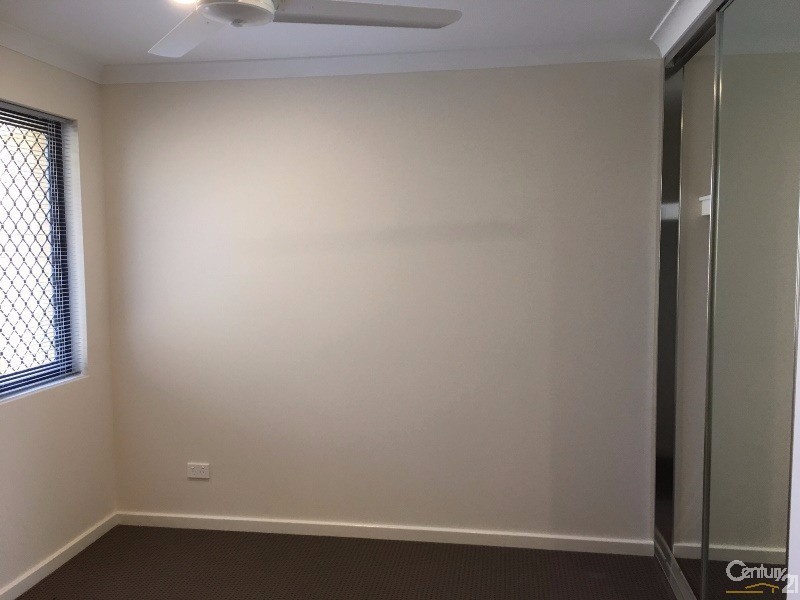 15 Tamarind Lane, Halls Head WA 6210