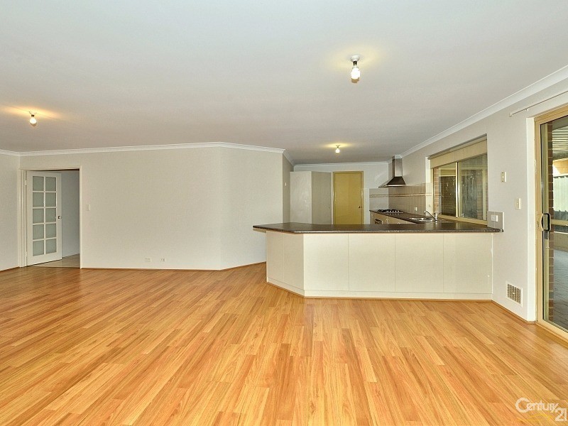 14 Kingfisher Way, Singleton WA 6175