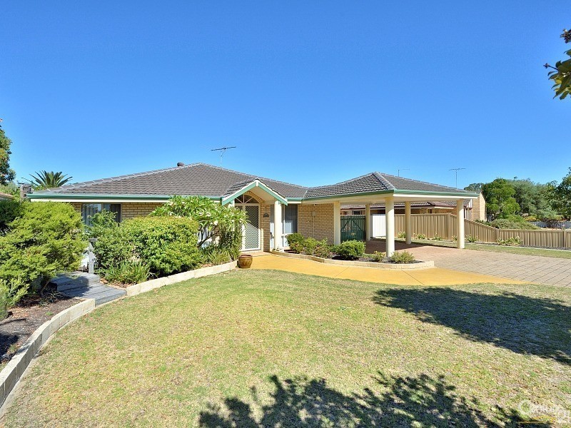 23 Peelwood Parade, Halls Head WA 6210