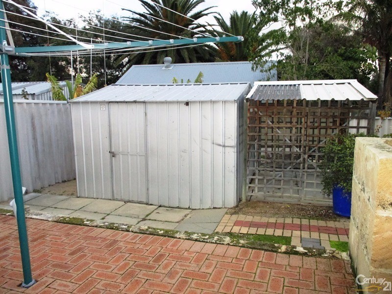 23 Peelwood Parade, Halls Head WA 6210