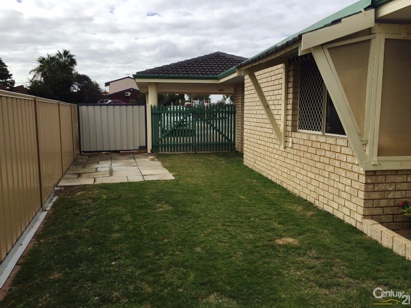 23 Peelwood Parade, Halls Head WA 6210