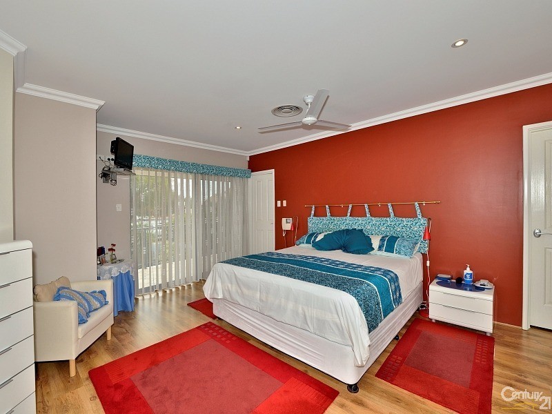 11 Stevenson Street, Dudley Park WA 6210