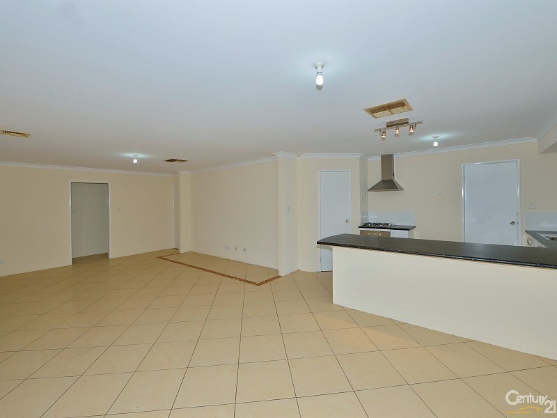 38 Glenelg Way, Meadow Springs WA 6210