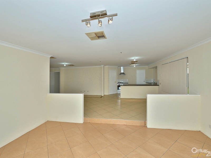 38 Glenelg Way, Meadow Springs WA 6210