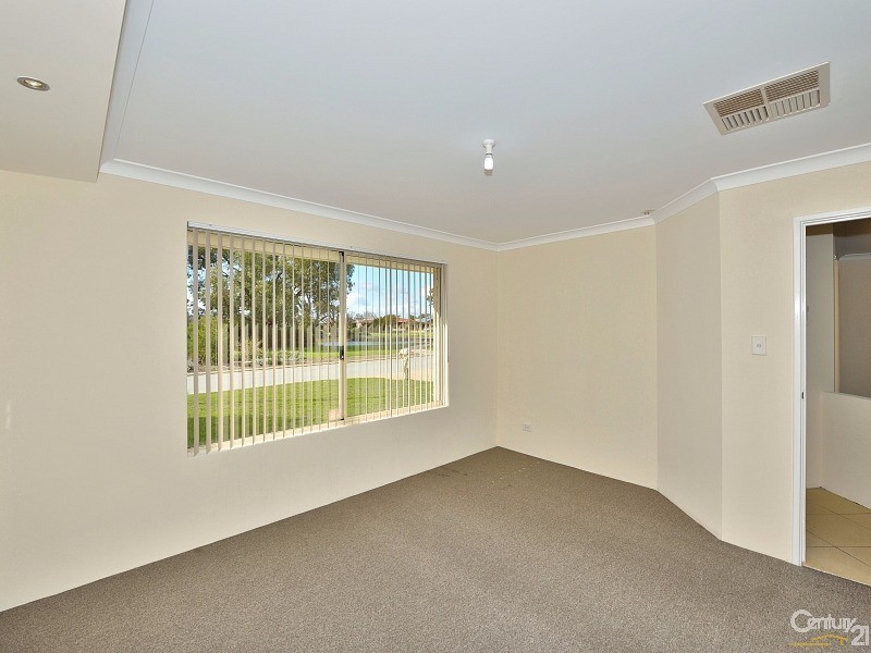 38 Glenelg Way, Meadow Springs WA 6210