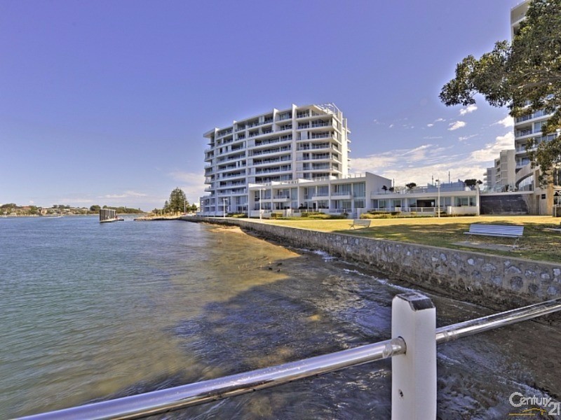 101/5 Marco Polo Drive, Mandurah WA 6210